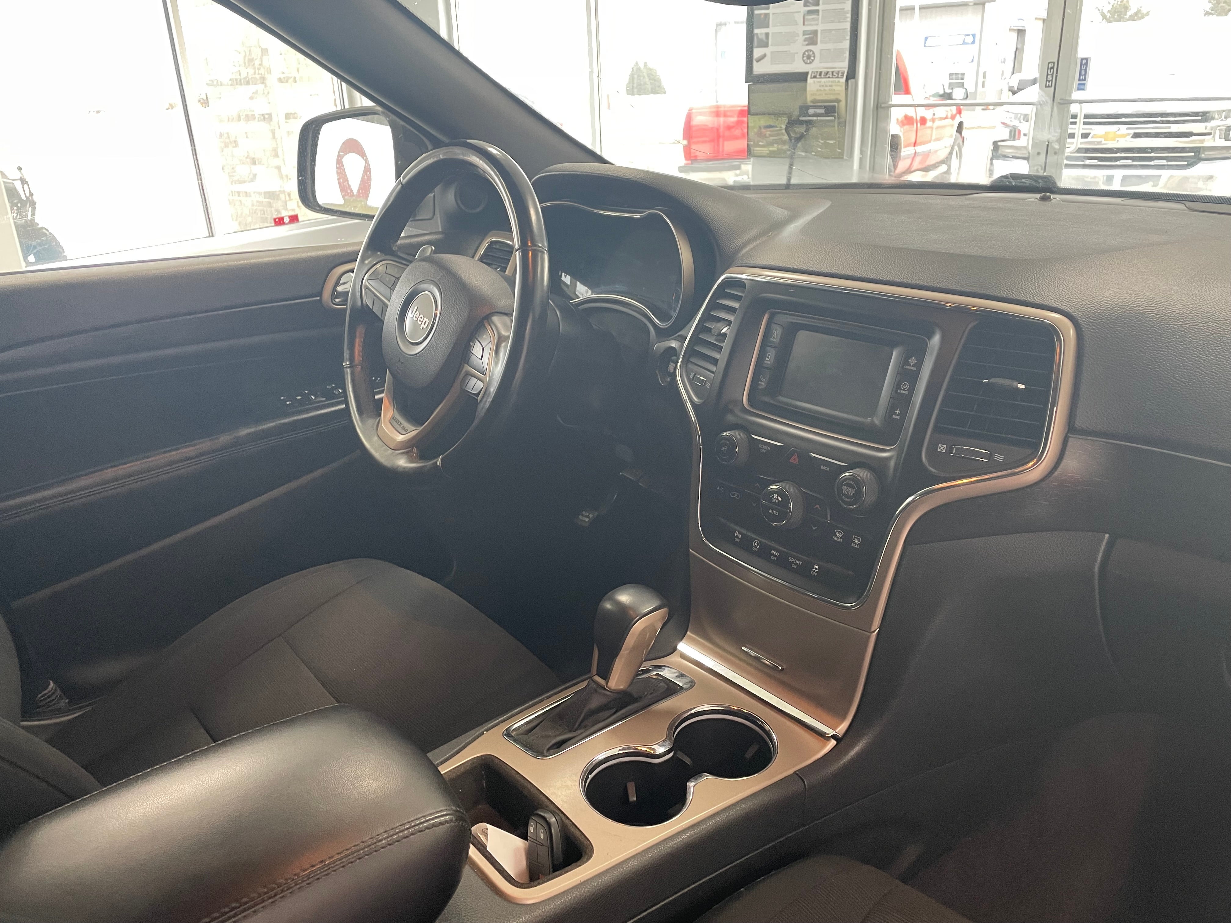 2017 Jeep Grand Cherokee Laredo